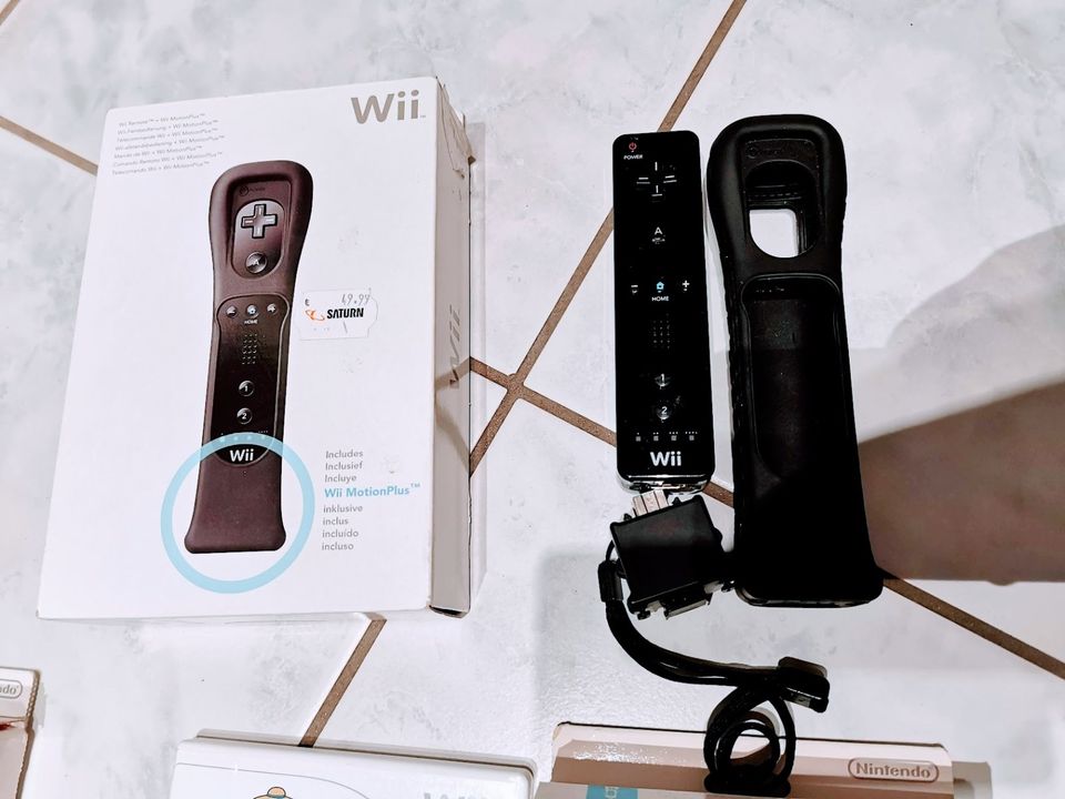 Nintendo Wii Remote Controller Sets in Meckenheim