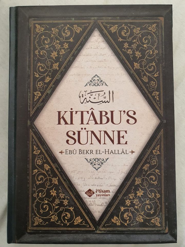 Diverse islamische Bücher auf Türkisch - (Verandkosten 0€)* in Haiger
