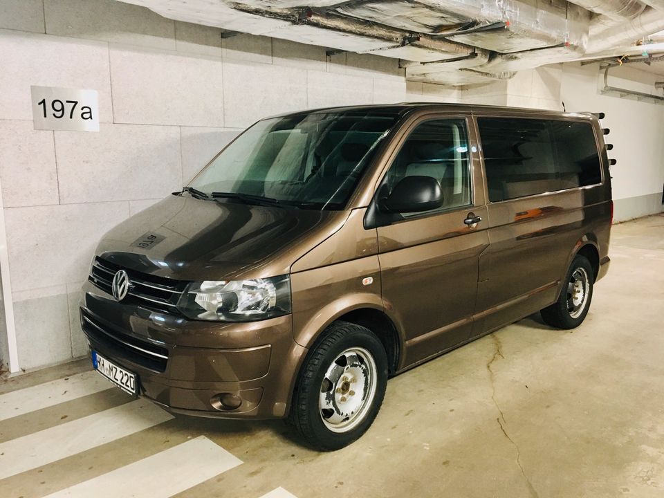 VW T5 Multivan Startline 2,0l in Hamburg