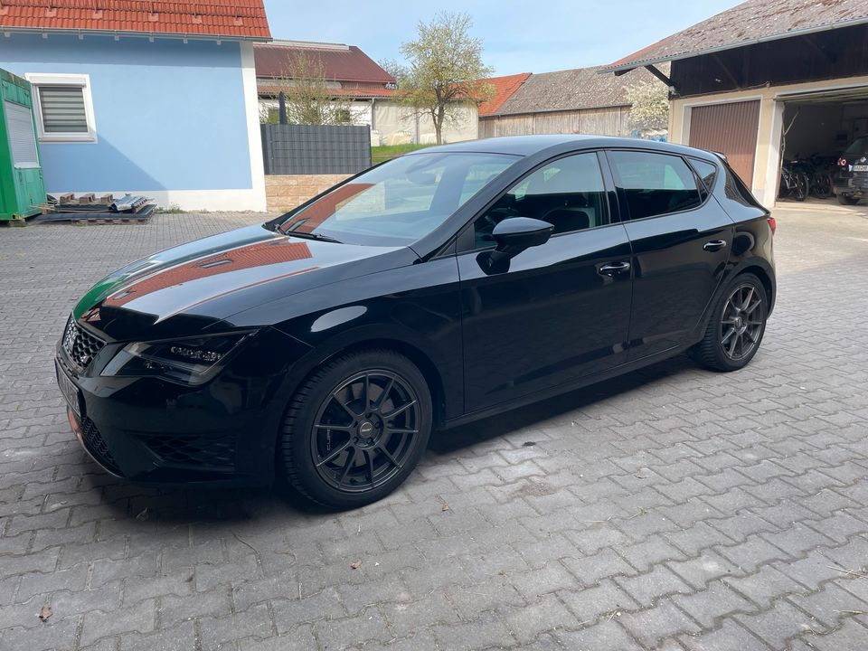 Seat Leon Cupra 290 PS in Amberg