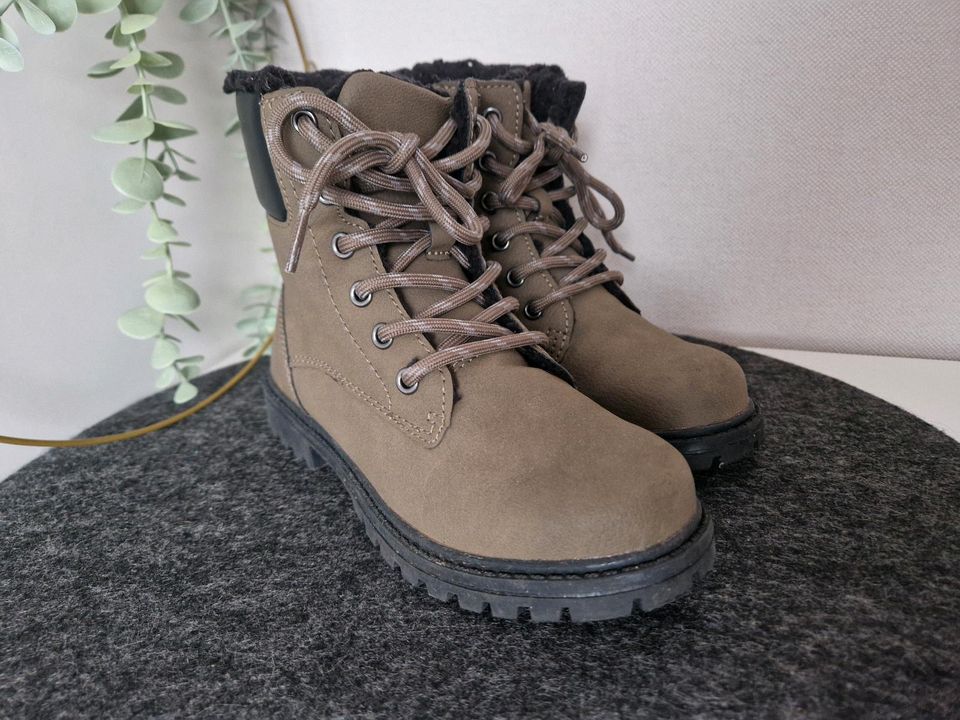 Stiefel Boots Mädchen • Gr. 30 • Schuhe • wie neu in Hage