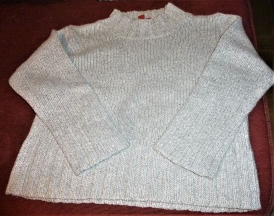 Pullover Sweater Kinder Gr 128 -134 in Lohr (Main)