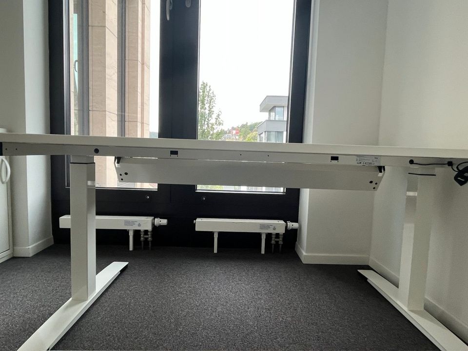 48x oka elektrisch höhenverstellbar Tisch 160cm 80 cm Büromöbel in Meinerzhagen