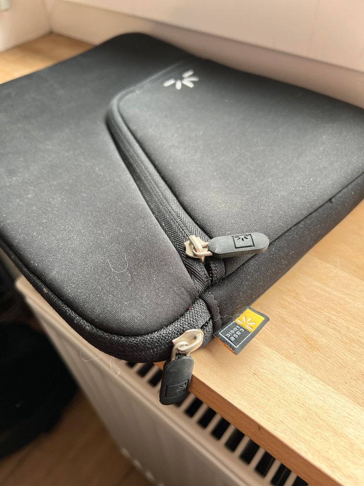 Kleine Laptop oder Tablet Tasche Case in Kruft