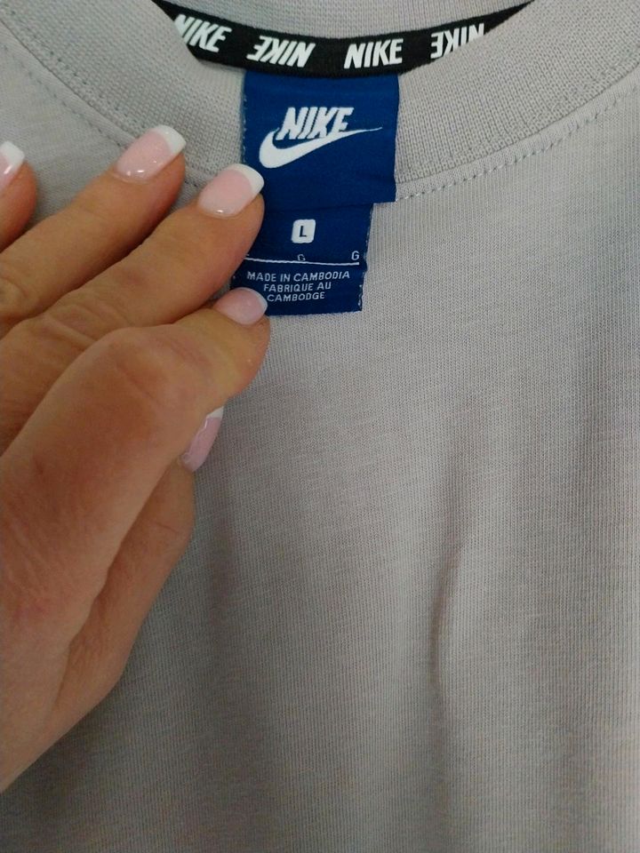 Sportshirt von Nike in Rinteln