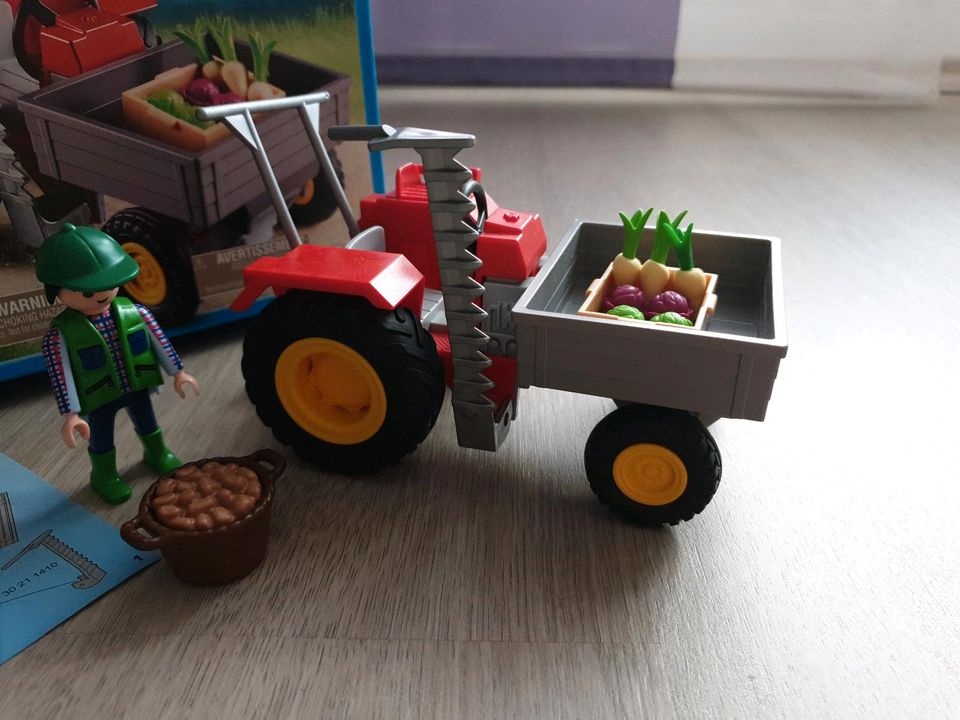 Playmobil 70495 Traktor mit Gemüsebauer in Homburg