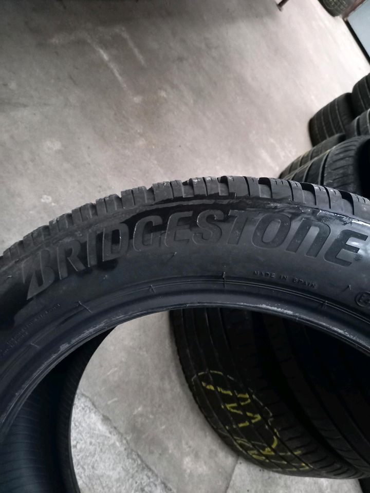 225/55 R18 102V Bridgestone Winterreifen 2 Stück in Dettelbach