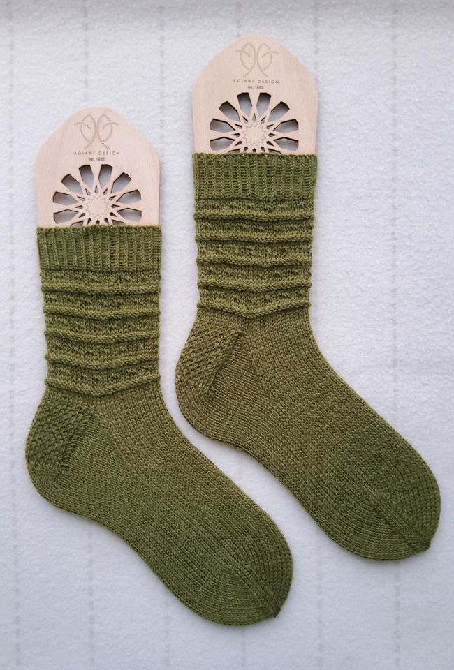 Gr. 38-40 Stricksocken Wollsocken Handarbeit in Essen