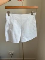 Zara Shorts / Kurze Hose in Größe S in Weiß Baden-Württemberg - Filderstadt Vorschau
