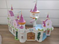 Playmobil Schloss mit Erweiterung und Zubehör Brandenburg - Paulinenaue Vorschau