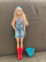 Barbie Puppe mit Eimer als Set *neuwertig* Baden-Württemberg - Ostfildern Vorschau