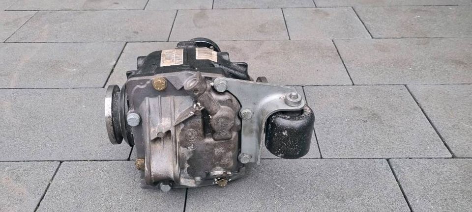 BMW E46 320 Differential 2.35 Automatikgetriebe in Munster