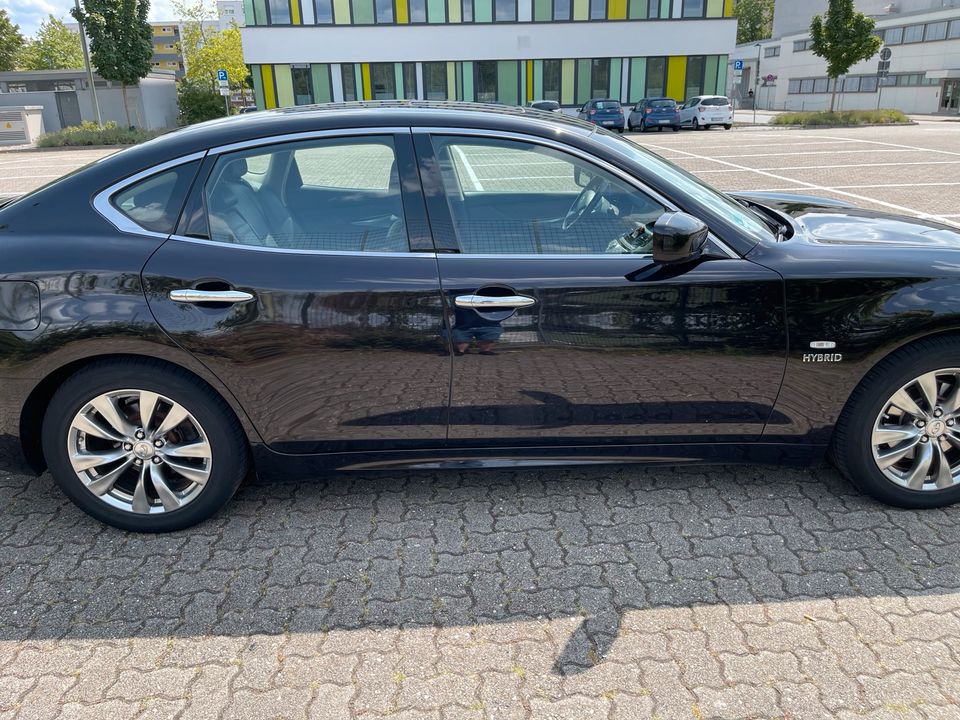 İnfiniti M35h Hybrid in Wörth am Rhein