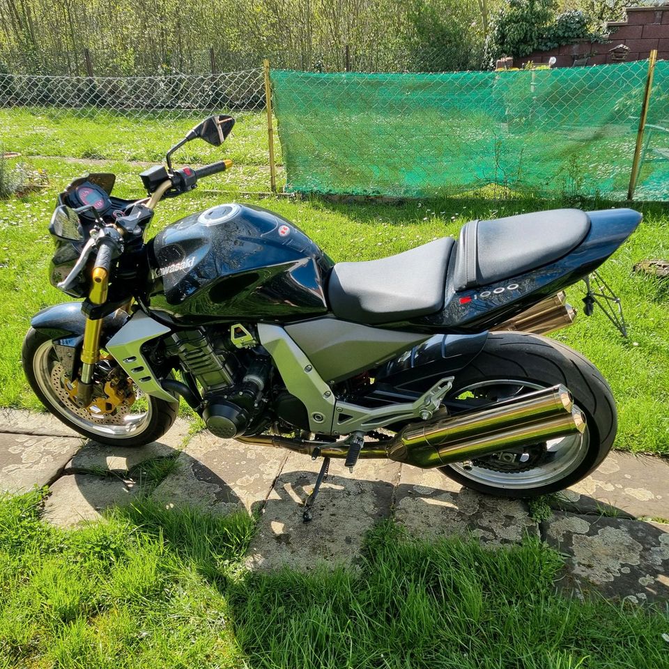 Kawasaki Z1000 in Fulda
