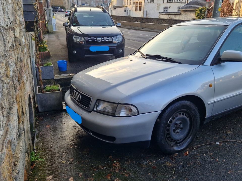 Audi A4, Bj. 97, 74KW, 1,6l, Zylinderkopfd. defekt!!!, ohne TÜV in Aachen