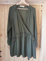 Kleid Only Grün Oliv Dunkelgrün Rüsschen Größe 40 Dresden - Reick Vorschau