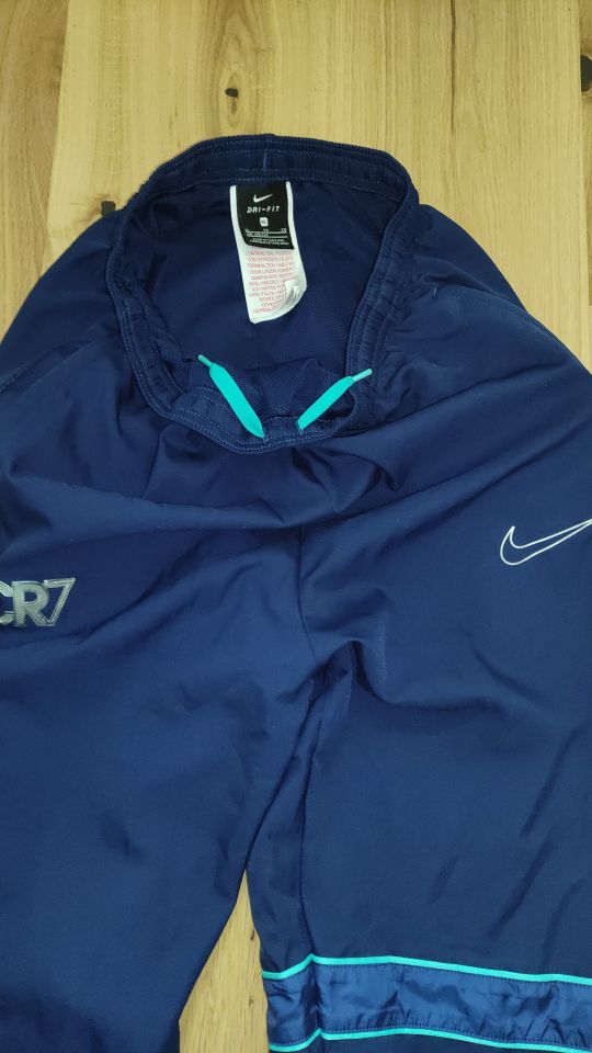 Nike Anzug, DRI FIT, Trainingsanzug, Hose+Pulli, CR7, Gr. 158-170 in Nörvenich