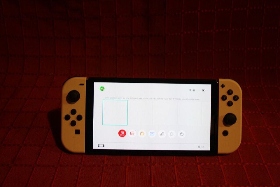 Nintendo Switch OLED Kinder Handheld Spielekonsole Weiß in Stralsund