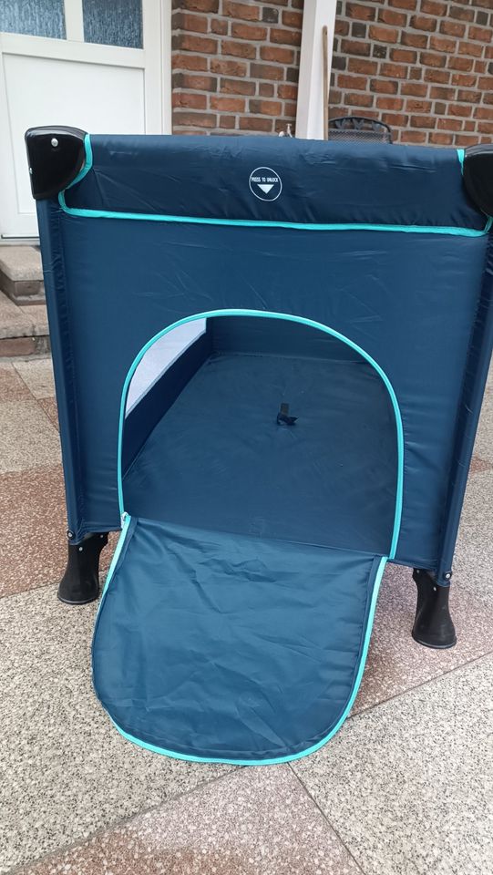 Hauck Kinder-Reisebett 120x60cm bis 15kg mit Einhang + Matratze in Prislich