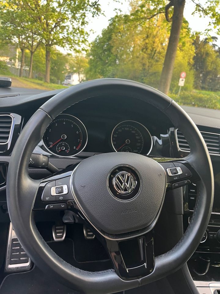 VW Golf VII Join OPF in Koblenz