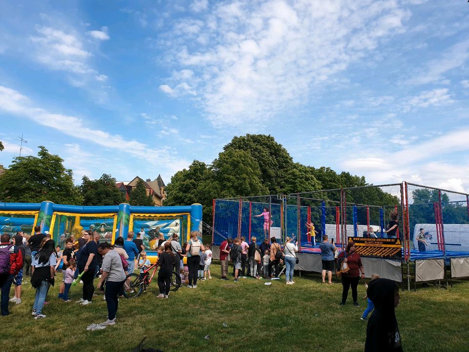 Trampolin Anlage, Hüpfburgen, Rutschen, kinder in Südliches Anhalt