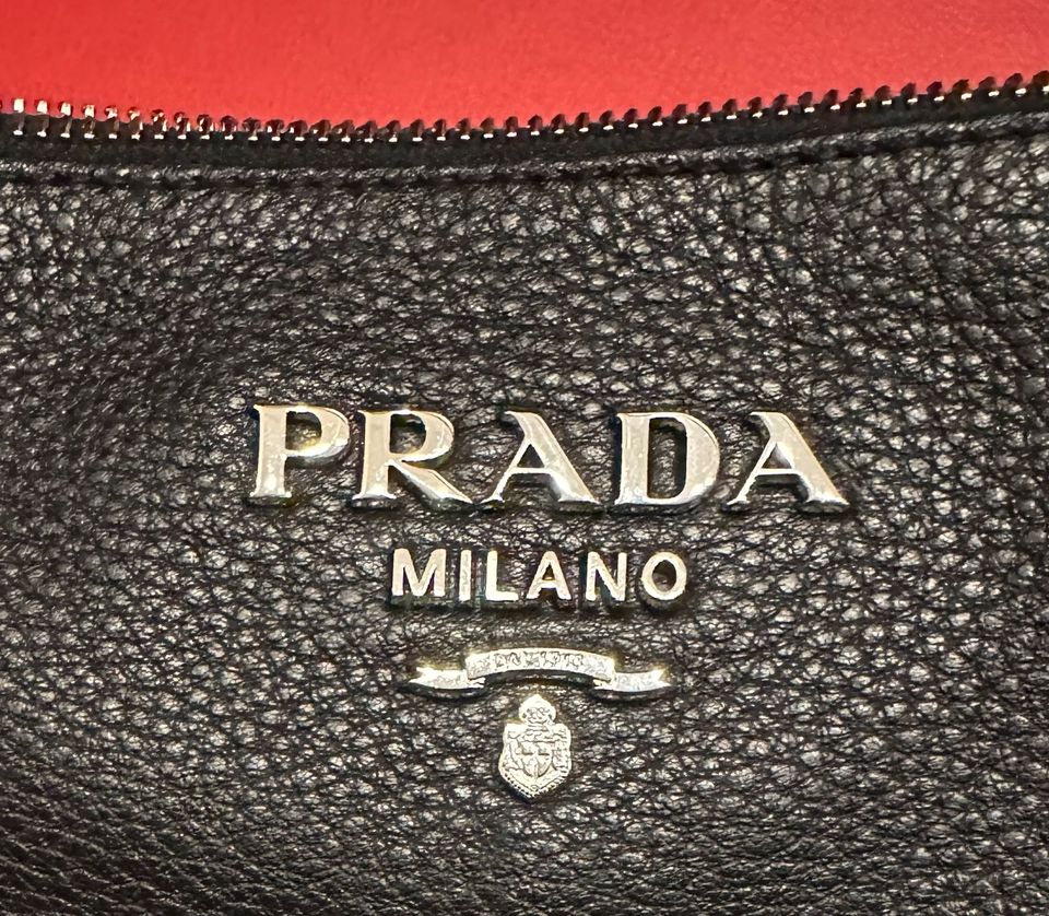 PRADA Damen Leather Tasche Bandoliera VITELLO PHENIX in Kelkheim