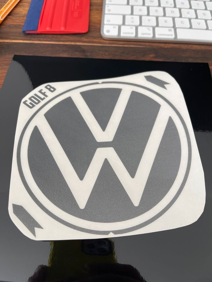 VW Touareg Tiguan VW Emblem Zeichen schwarz  ACC Folien SET in Calberlah