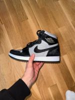Nike Jordan 1 High Schwarz grau 40,5 München - Altstadt-Lehel Vorschau
