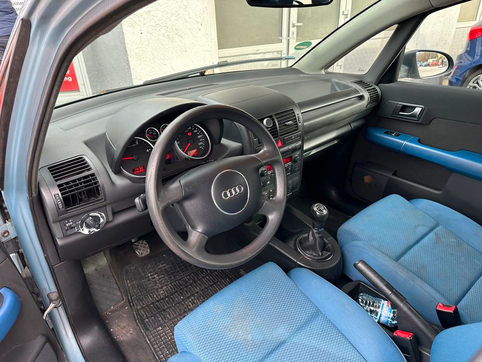 Audi A2 1.4 TDI 75ps / Klimaautomatik/ El.Fensterheber / Uvm in Markt Schwaben