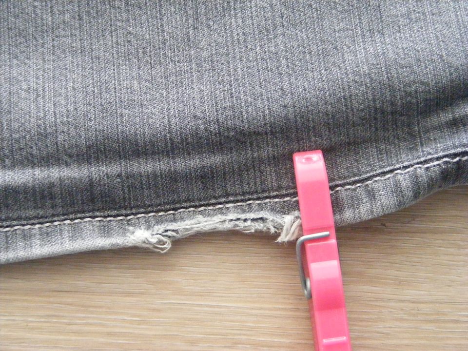 MAC Jeans Jamie 40/ 34 Hose in grau in Lambrecht (Pfalz)