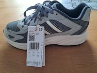 Adidas grau Sachsen-Anhalt - Lutherstadt Wittenberg Vorschau