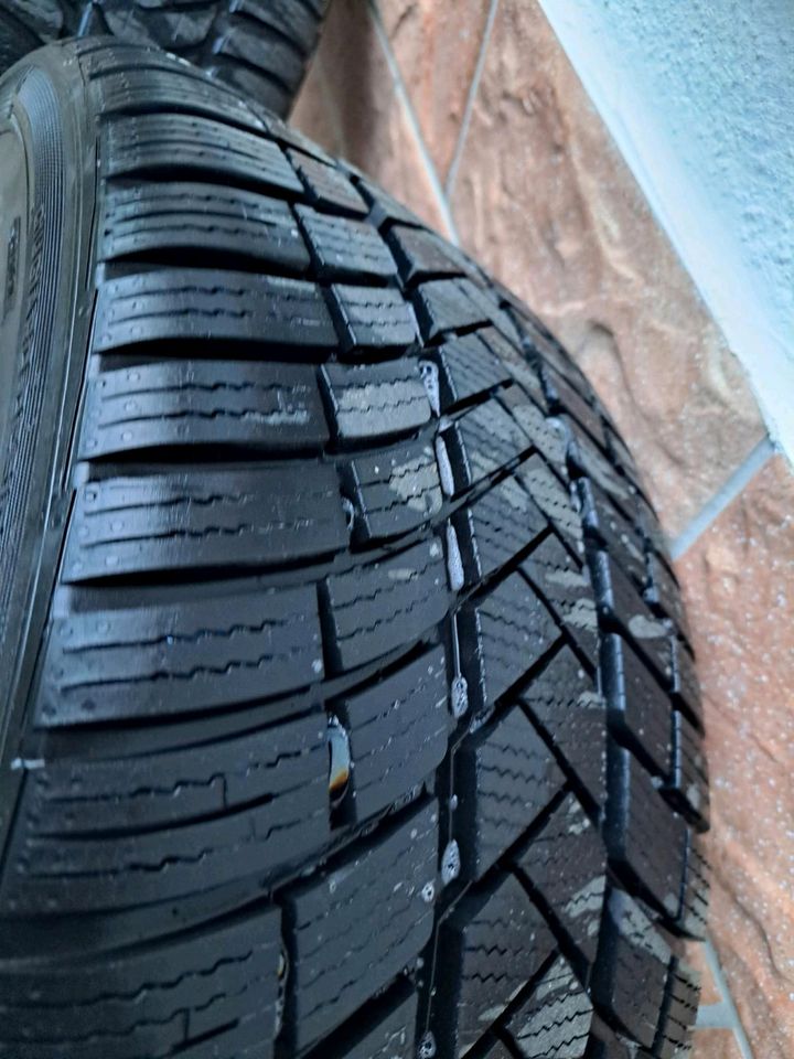 4x 18 Zoll AMG Felgen mit pirelli Bereifung in Attendorn