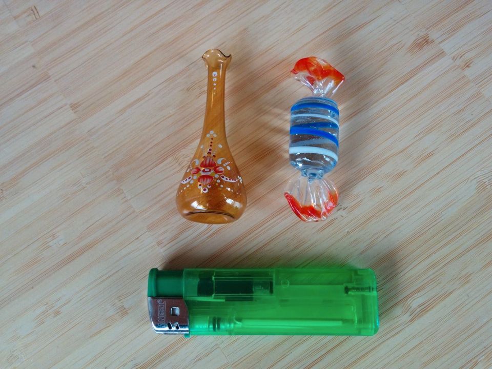 Glaskunst, kleine Vase und Bonbon, Deko in Radebeul