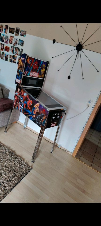 Arcade 1Up Marvel Pinball in Bad Kissingen