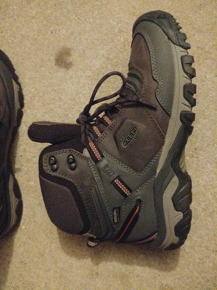 KEEN - Ridge Flex Mid WP - Wanderschuhe in Suhl