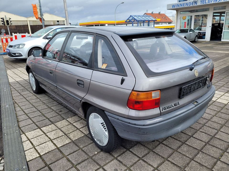 Opel Astra F 1,8 i CD - Automatik - H Kennzeichen in Winnenden