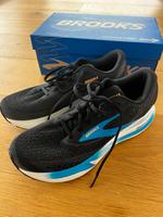 BROOKS Laufschuhe Herren Gr 45 Adrenaline GTS 24 Hessen - Fulda Vorschau