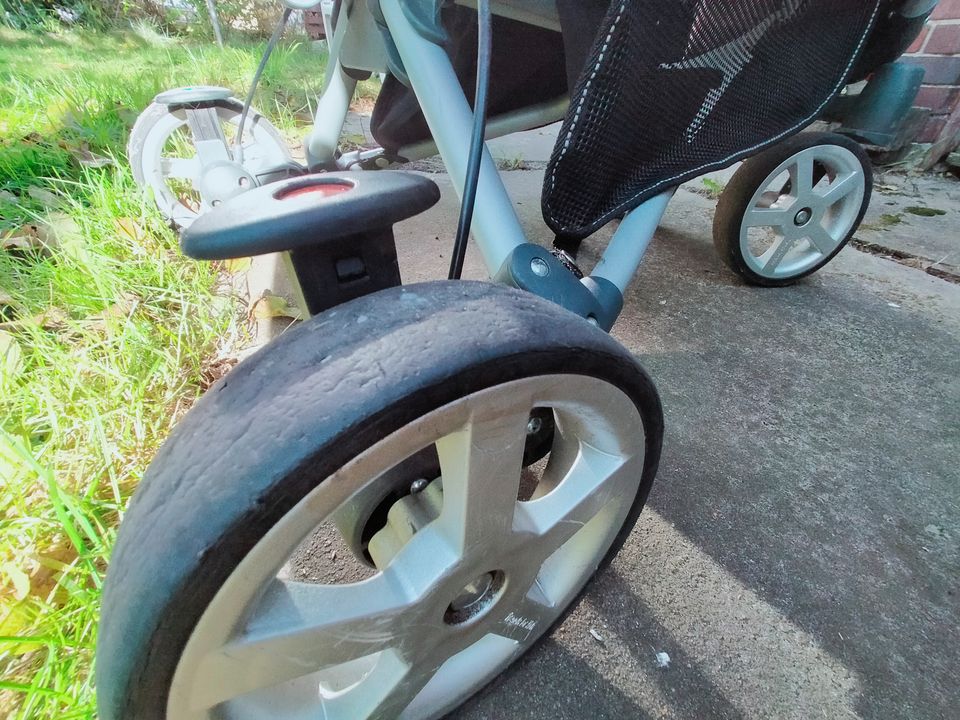 TFK Buggy Kinderbuggy Kinderwagen zum Reisen Joggen ideal +Roller in Berlin