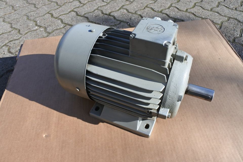 Loher Elektromotor , Drehstrommotor 3kw , 1400 U/min in Ratekau