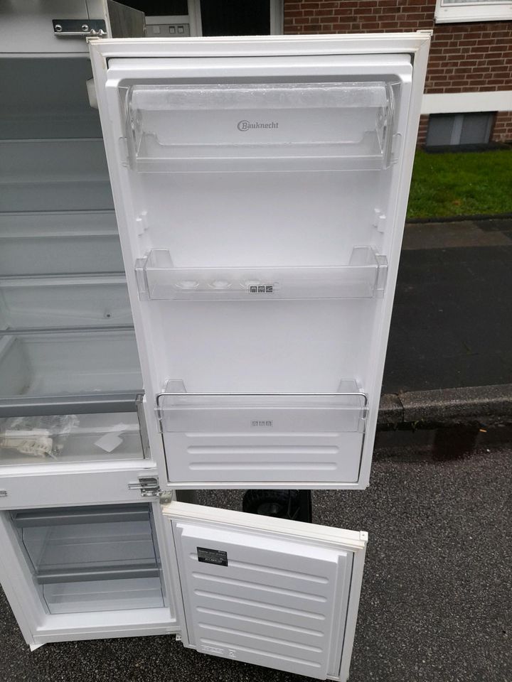 A+ Kühlschrank Einbaukühlschrank Kühl-Gefrierkombination in Solingen