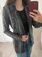 Jacke von H&M, Blazer mit Gürtel, Schlangenmuster, Größe S Bochum - Bochum-Mitte Vorschau