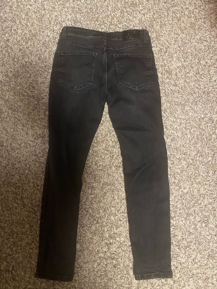 Jeans Hose Gr. 13/14  Gr. 158 *top* in Bonn