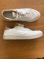 Reebok Classic 40 ungetragen München - Au-Haidhausen Vorschau