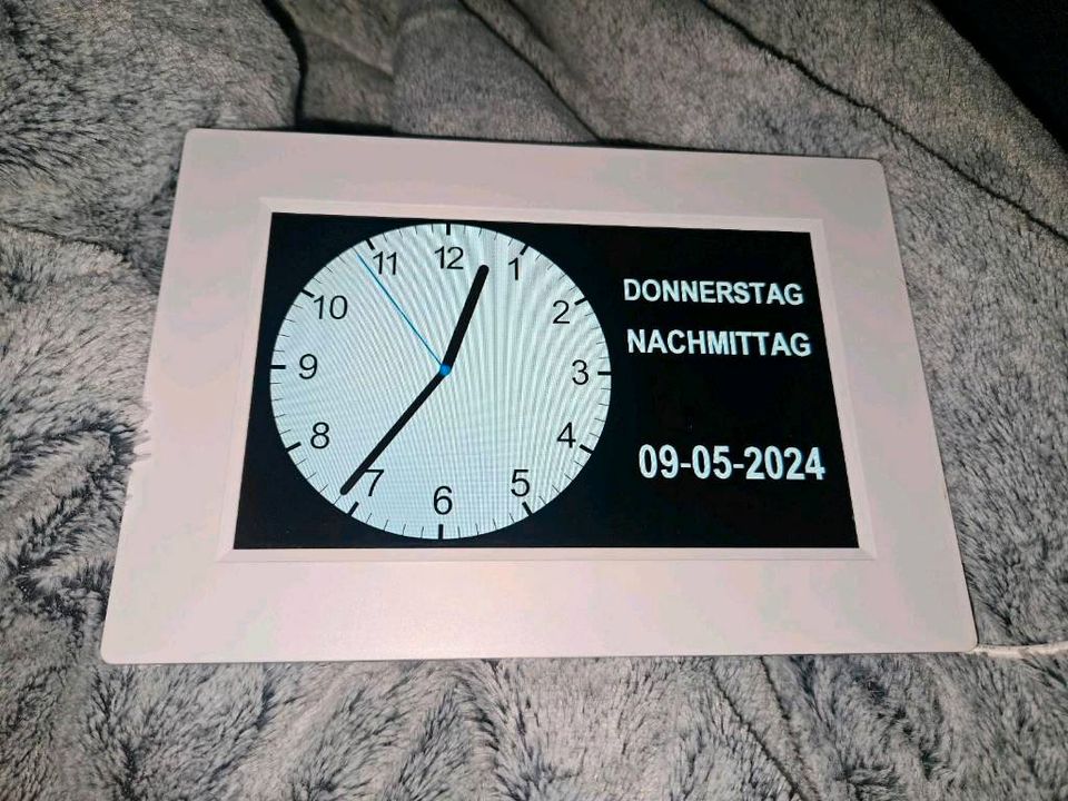 Digitale Uhr/Wecker in Wittenberge