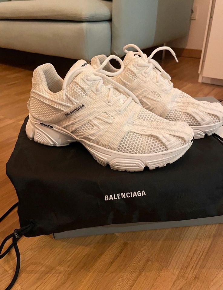 WIE NEU Balenciaga Phantom 43 in Berlin