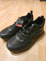 Skechers Street Los Angeles/ Schwarz Größe 44 Hessen - Bad Vilbel Vorschau
