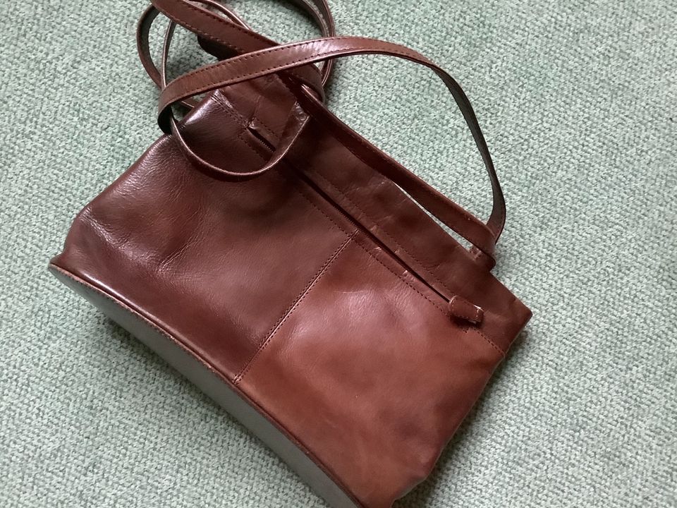 Handtasche Leder braun in Hollingstedt