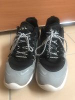 Sneaker, Turnschuhe, Nike Air, Gr. 42 TOP! Grau-Schwarz Hessen - Hünfeld Vorschau