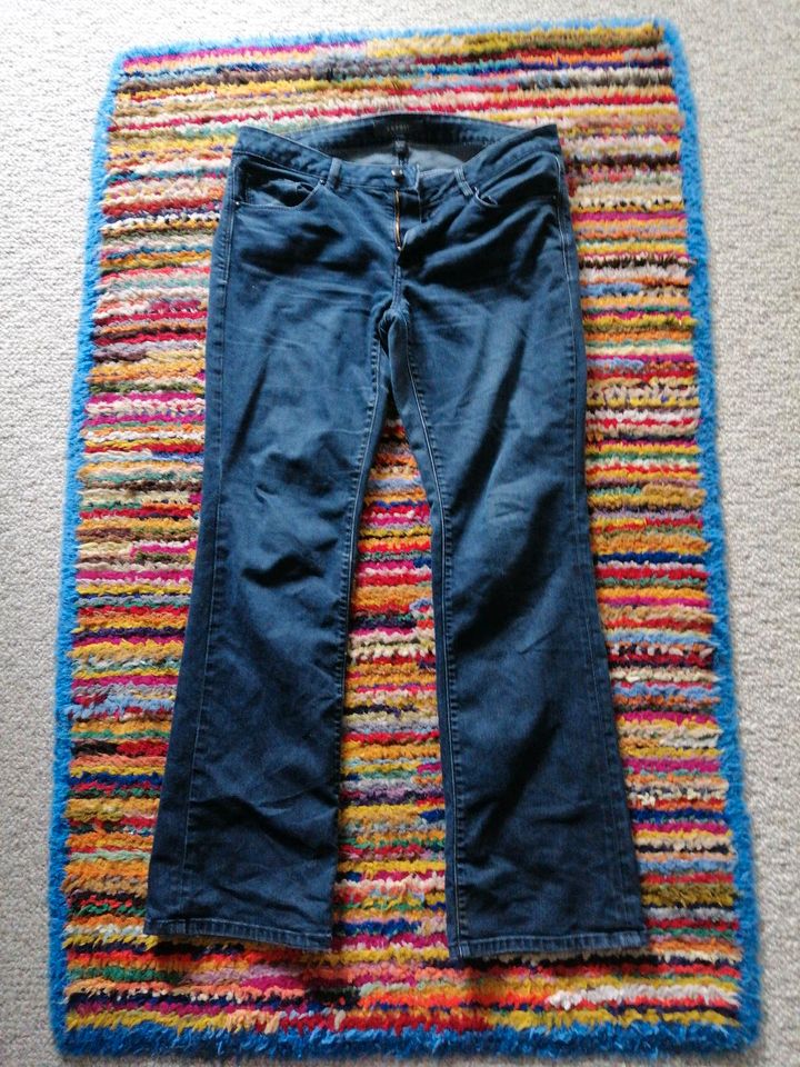 Jeans von Esprit Gr 31/32 in Wardenburg