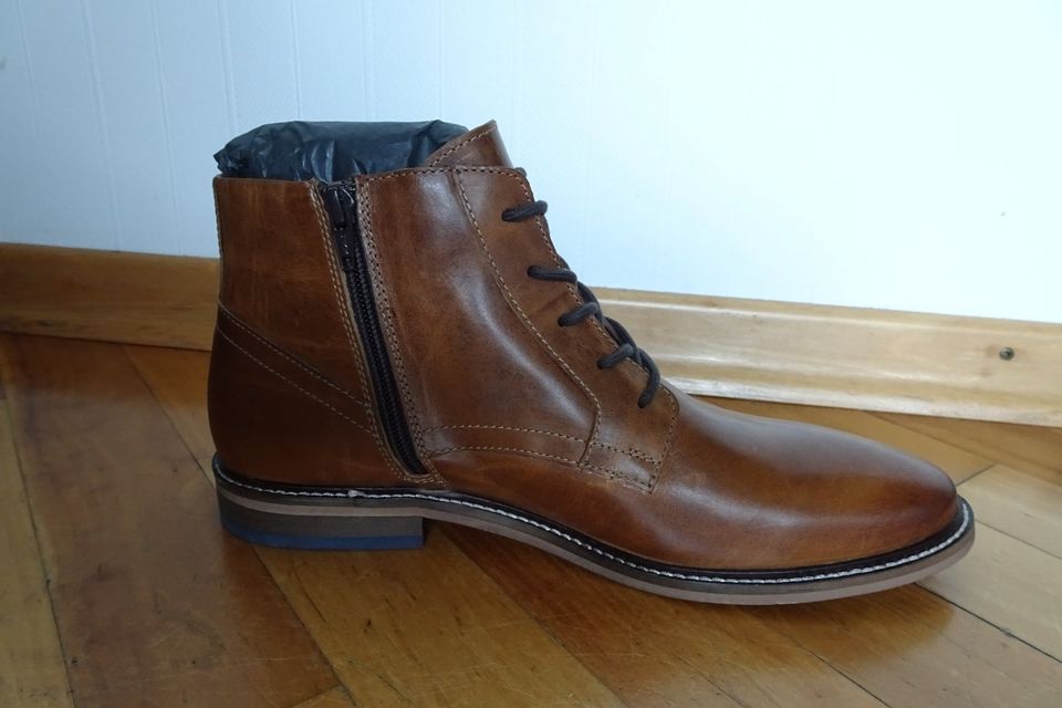 Herren Leder Schnürstiefel Farbe Cognac Gr. 42 in OVP +++ neu +++ in Stade